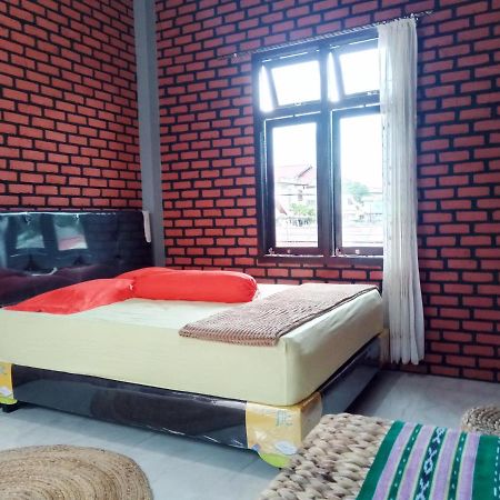 Kurnia Homestay Ternate Εξωτερικό φωτογραφία