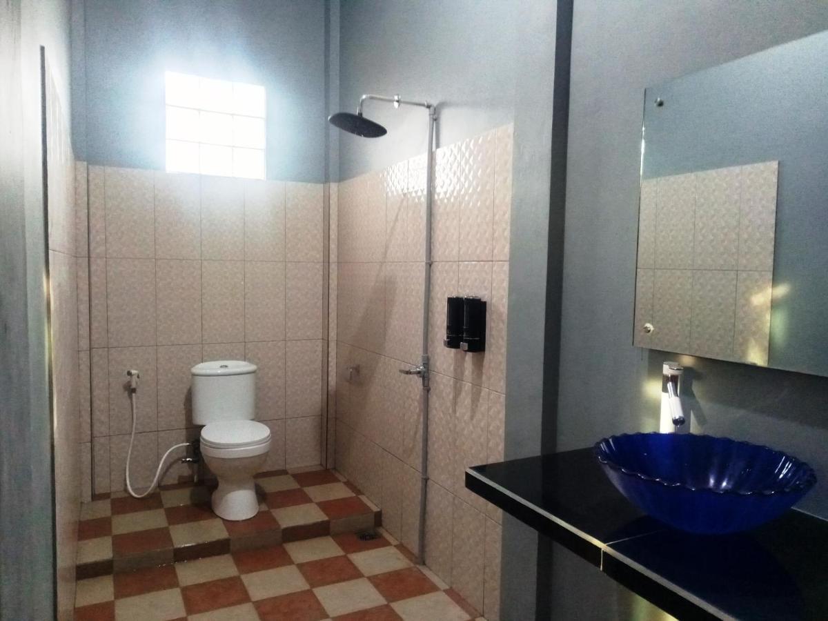 Kurnia Homestay Ternate Εξωτερικό φωτογραφία
