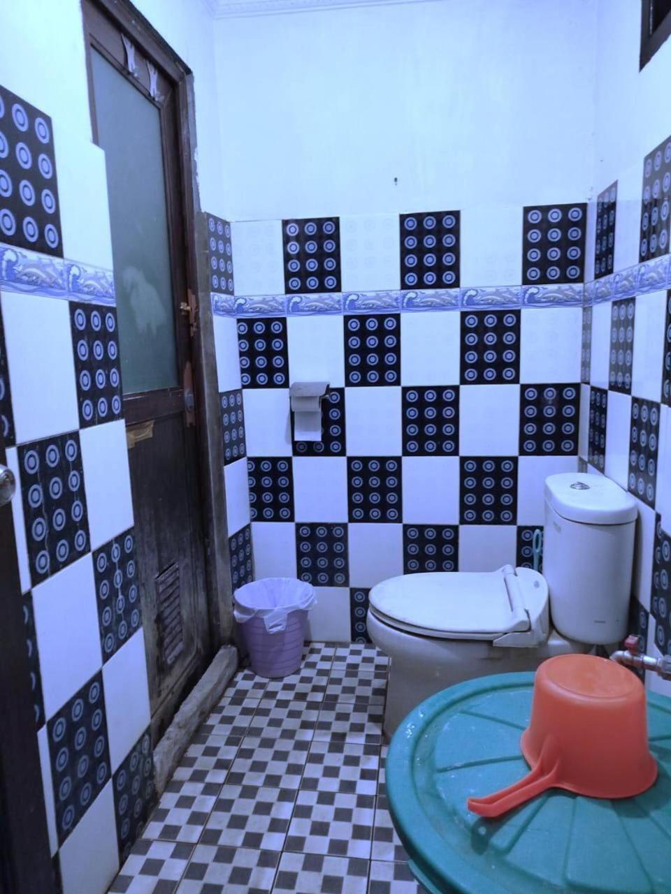 Kurnia Homestay Ternate Εξωτερικό φωτογραφία