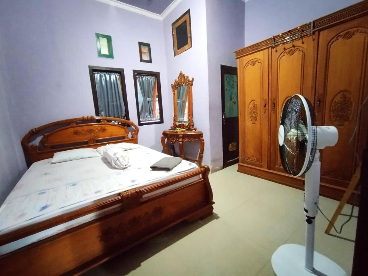 Kurnia Homestay Ternate Εξωτερικό φωτογραφία